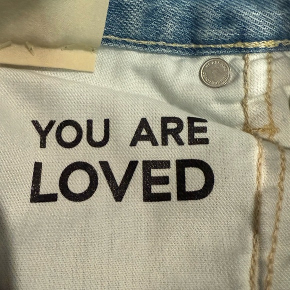 New AMO The Low Down Distressed Med Wash Straight Jeans Size 26 - Picture 10 of 11